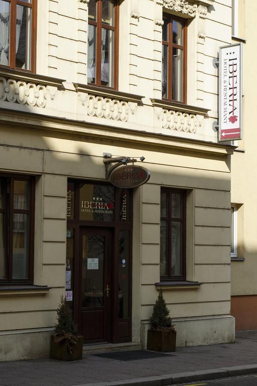 Hotel Iberia Опава Экстерьер фото
